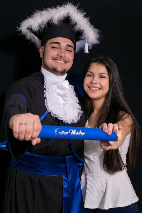 prova-de-toga-cecilia-meireles-viamao-porto-alegre-formatura-formandos-canudo-estudio-rodrigo-bestetti-fotografia-fotografo-colacao-grau-cerimonia-barrete-capelo-jabo-michael-escouto-natalia-cezar-professora-paraninfa-escola-colegio'