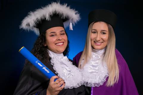 prova-de-toga-cecilia-meireles-viamao-porto-alegre-formatura-formandos-canudo-estudio-rodrigo-bestetti-fotografia-fotografo-colacao-grau-cerimonia-barrete-capelo-jabo-michael-escouto-natalia-cezar-professora-paraninfa-escola-colegio'