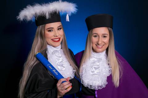 prova-de-toga-cecilia-meireles-viamao-porto-alegre-formatura-formandos-canudo-estudio-rodrigo-bestetti-fotografia-fotografo-colacao-grau-cerimonia-barrete-capelo-jabo-michael-escouto-natalia-cezar-professora-paraninfa-escola-colegio'