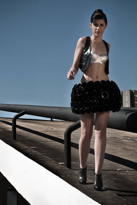 EDITORIAL DE MODA (9)
Figurino | Produção | Make | Hair: @leonardo_vanharelli
Modelo: @febardini
Foto: @vitormereu'