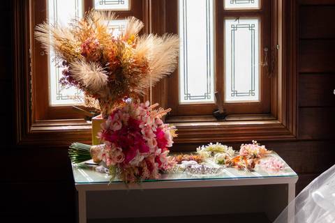 Buquês e acessórios: Mayara - @mari_perola_
'