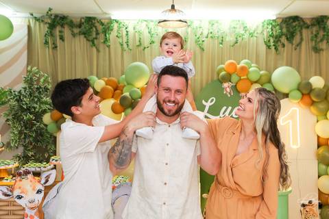 Brincadeira do Lucca
'