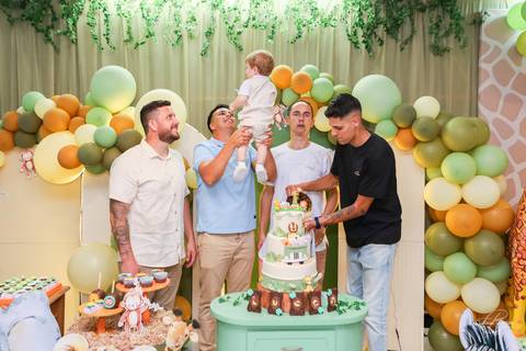 Foto com convidados 
Aniversário de 1 aninho
'