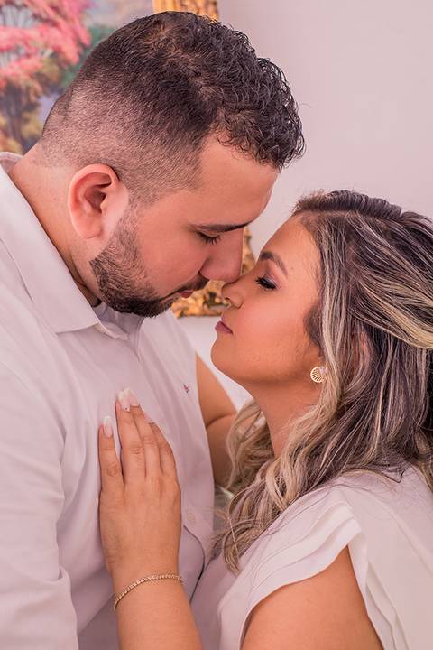 Do casamento civil direto para o pôr do sol da Ponte dos Ingleses: um dia perfeito para contar uma história de amor.'