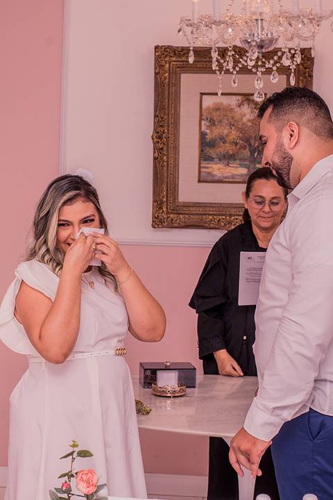 Nada como unir a simplicidade do casamento civil ao encanto do mar da Ponte dos Ingleses.
'