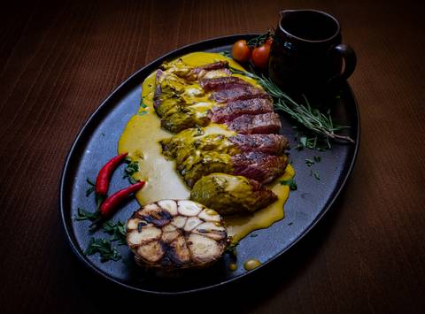 Fotógrafo de gastronomia restauração comida editorial moda produto Braga Porto Guimarães Barcelos Famalicão fotografo Braga Fotografo Nike ginásio roupa de treino esporte fotógrafo desporto atleta '