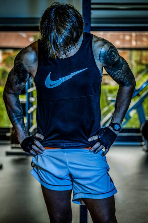 Fotógrafo de editorial moda produto Braga Porto Guimarães Barcelos Aluguel estudio fotografia braga Famalicão fotografo Braga Fotografo Nike ginásio roupa de treino esporte fotógrafo desporto atleta '