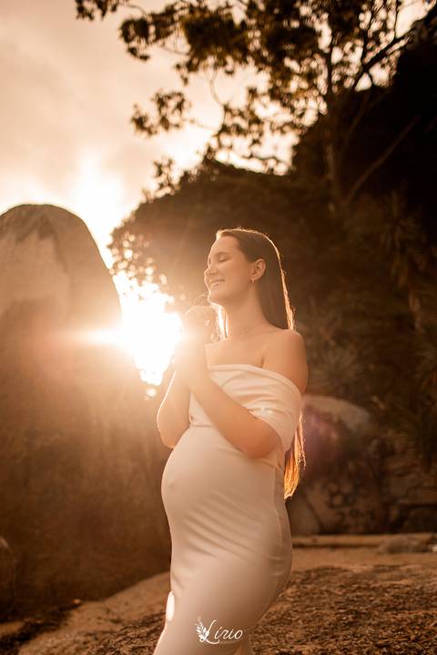 fotogravidanapraia-posedegravida-fotoentardecerflorianopolis-coqueirosflorianopolis-pordosolflorianopolis'