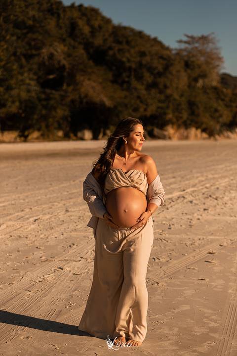 fotogravidanapraia-posedegravida-fotoentardecerflorianopolis-jurereflorianopolis-pordosolflorianopolis'