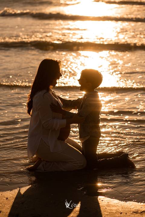 fotogravidanapraia-posedegravida-fotoentardecerflorianopolis-jurereflorianopolis-pordosolflorianopolis'