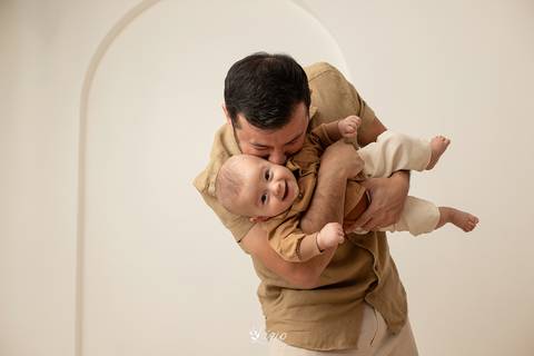 fotobebeestudio-posesfotofamilia-fotofamiliaebebe-estudioflorianopolis'