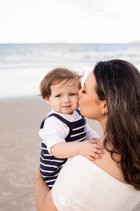 fotosfamilia, fotosnapraia, fotoscampo, fotosfamiliapaisagem, criancanapraia, fotografoflorianopolis, fotografoflorianopolisnapraia, fotosemfloripa, fotofamiliafloripa'