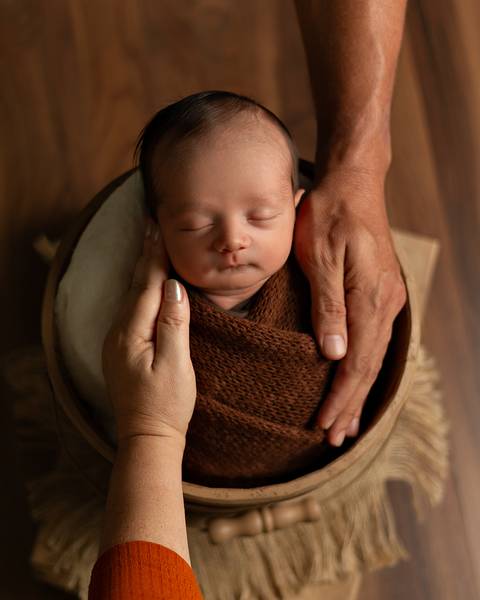 Ensaio Newborn em estúdio, Fotos de bebê recém-nascido. Estúdio Amoradia Foto em Natal/RN'