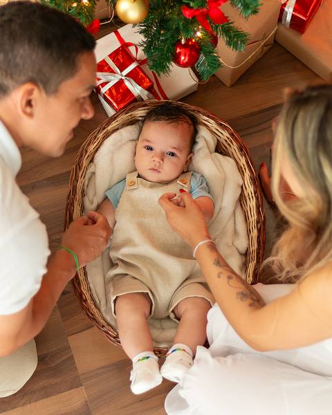 Ensaio Natalino em família no Estúdio Amoradia Foto com Léo e Gabi. Ensaio Natalino em Natal/RN'