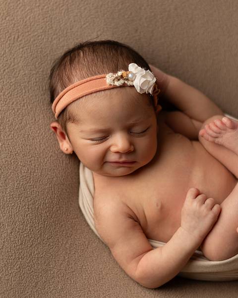 Ensaio Newborn de bebê recém-nascido em Estúdio. Newborn em Natal/RN. Amoradia Foto.'