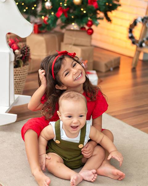 Ensaio de Natal infantil. Fotos natalinas em estúdio. Amoradia foto Natal/RN'