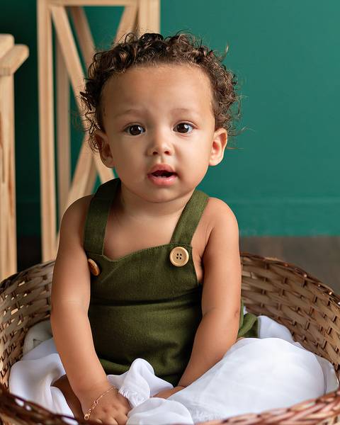 ensaio de acompanhamento mensal do bebê. Bebê de 8 meses.'