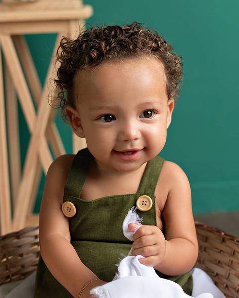 ensaio de acompanhamento mensal do bebê. Bebê de 8 meses.'