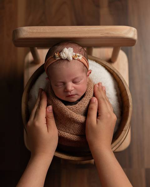 Bebê recém-nascida em ensaio Newborn'