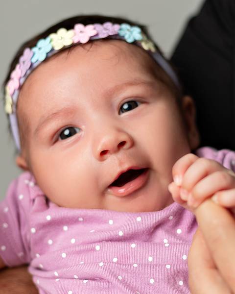 Bebê em ensaio de acompanhamento'