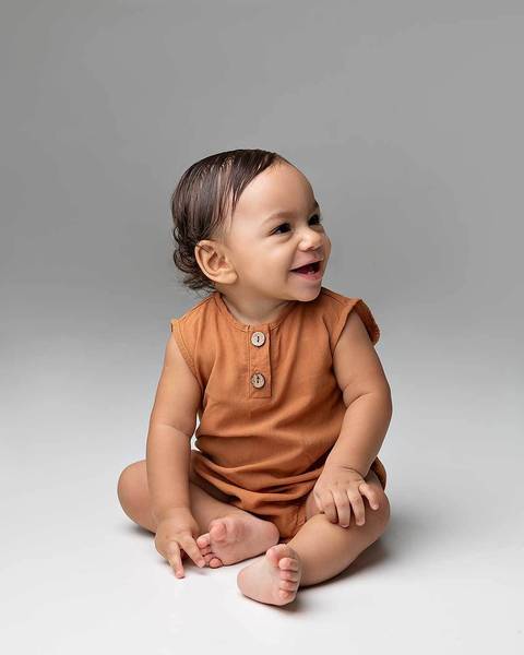 Bebê em ensaio de acompanhamento. 8 meses de Mathias'