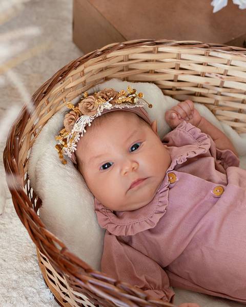 Bebê em ensaio de Páscoa em Estúdio Natal/RN'