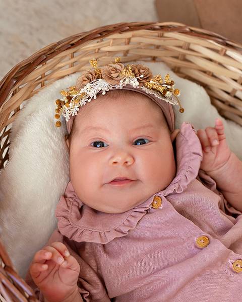 Bebê em ensaio de Páscoa em Estúdio Natal/RN'