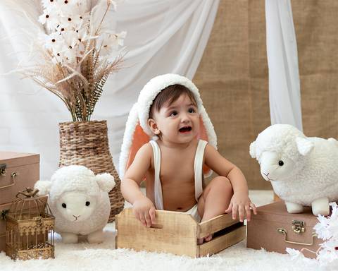 Ensaio de Páscoa de bebê de 1 ano'