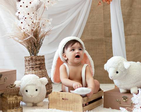 Ensaio de Páscoa de bebê de 1 ano'