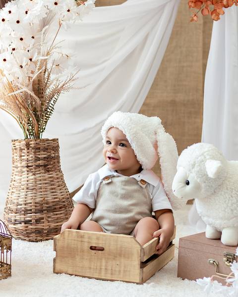 Ensaio de Páscoa de bebê'