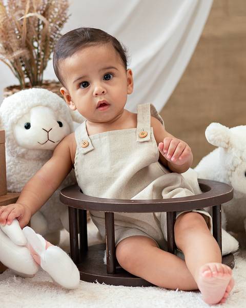 Bebê em ensaio de Páscoa'