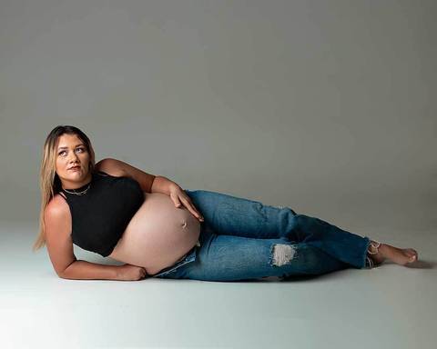 Ensaio de Gestante em Estúdio'