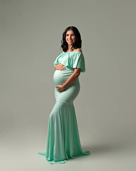 Ensaio de Gestante em estúdio minimalista e sofisticado em Natal RN'