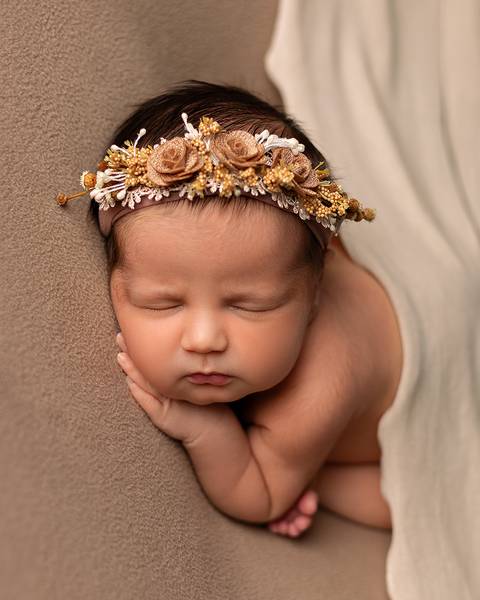 Ensaio Newborn minimalista, delicado, atemporal e sofisticado. Estúdio Newborm em Natal/RN'