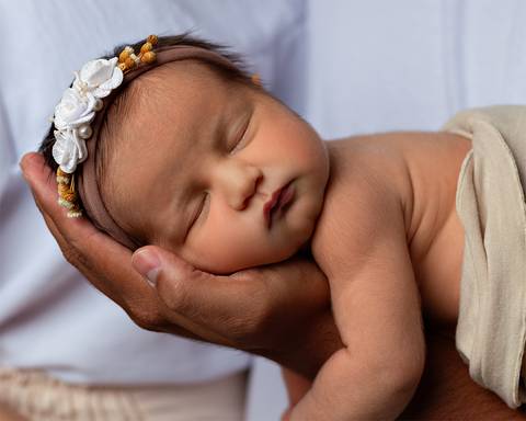 Rostinho de bebê dormindo em ensaio Newborn em Natal/RN'