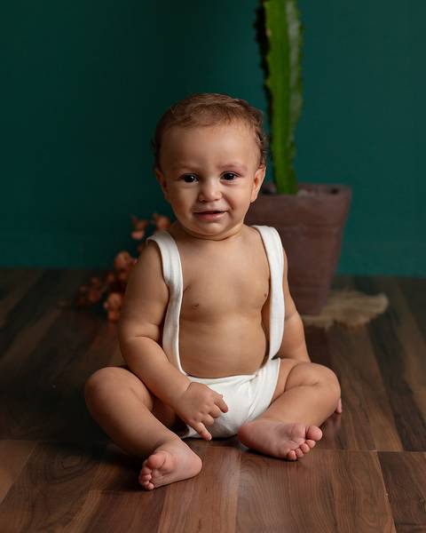 Bebê de 8 meses em ensaio de acompanhamento mensal'