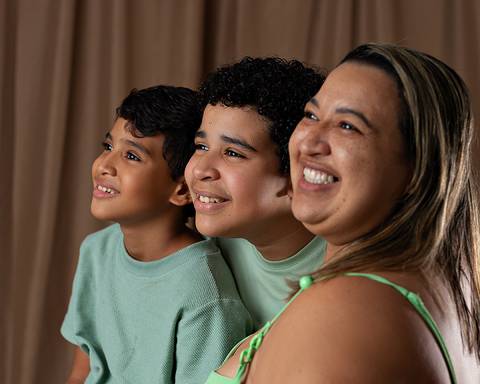 Ensaio de Dia das Mães de mãe e bebê'