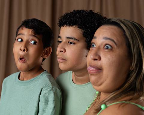 Ensaio de Dia das Mães de mãe e bebê'