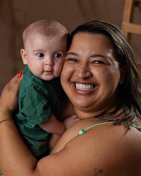 Ensaio de Dia das Mães de mãe e bebê'