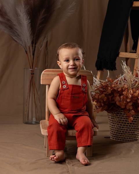 Ensaio de Dia das Mães em estúdio. Mães e bebês'