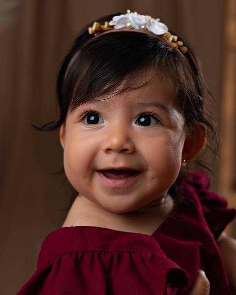 Ensaio de Dia das Mães em estúdio . Fotos mãe e filha'