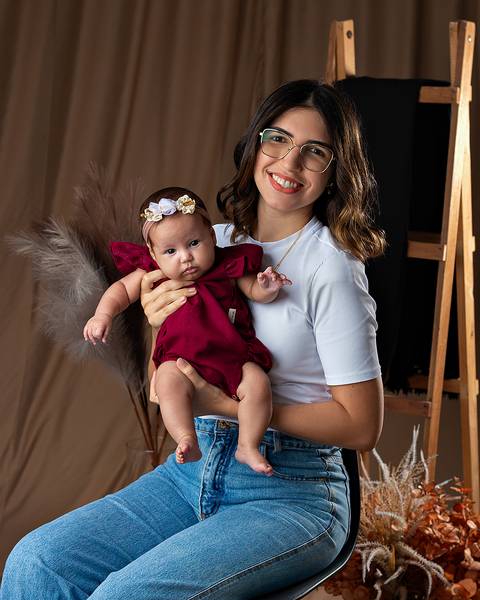 Ensaio de Dia das Mães de mãe e bebê'