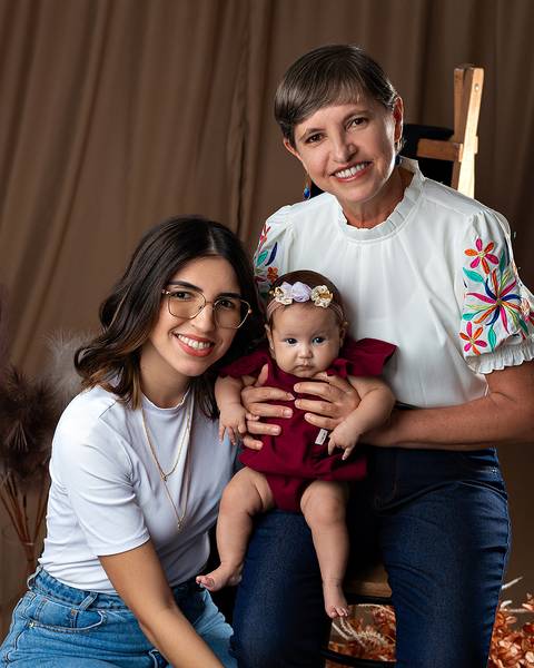 Ensaio de Dia das Mães de mãe e bebê'