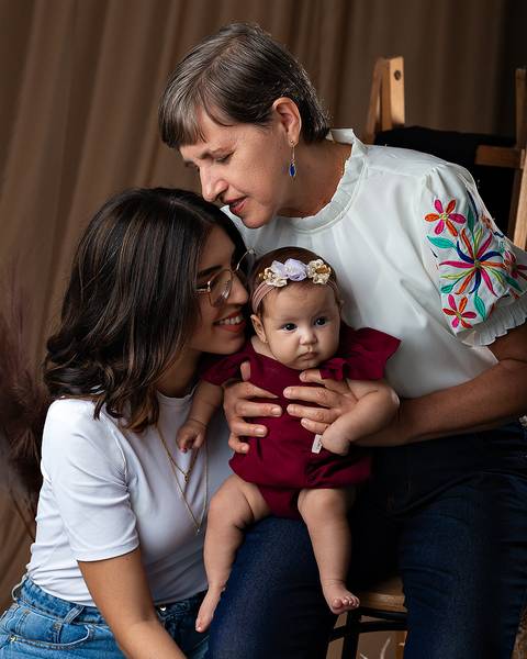 Ensaio de Dia das Mães de mãe e bebê'