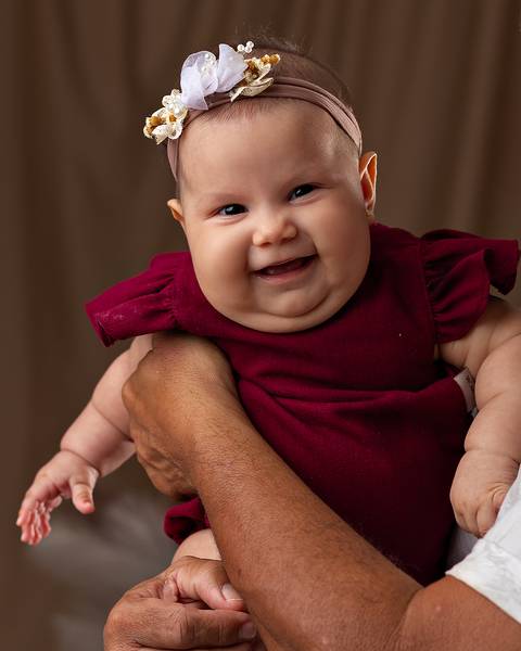 Ensaio de Dia das Mães com bebê de 3 meses.'