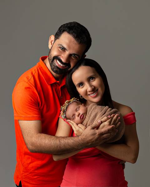Bebê recém-nascido em ensaio Newborn em estúdio. Amoradia foto Estúdio em Natal/RN'