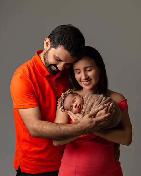 Bebê recém-nascido em ensaio Newborn em estúdio. Amoradia foto Estúdio em Natal/RN'