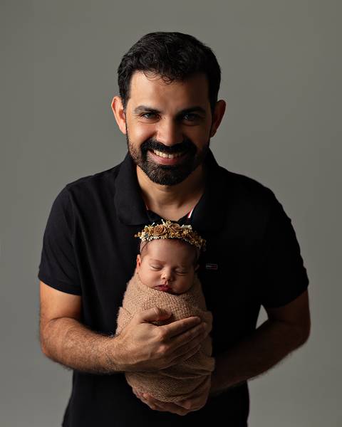 Bebê recém-nascido em ensaio Newborn em estúdio. Amoradia foto Estúdio em Natal/RN'
