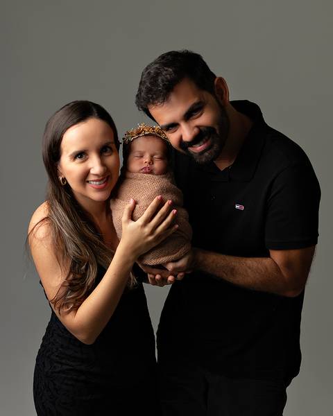Bebê recém-nascido em ensaio Newborn em estúdio. Amoradia foto Estúdio em Natal/RN'