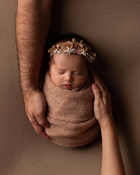 Bebê recém-nascido em ensaio Newborn em estúdio. Amoradia foto Estúdio em Natal/RN'